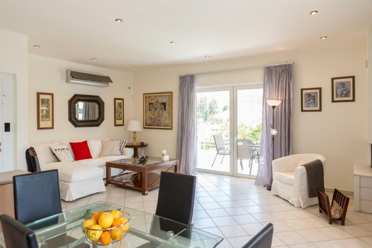 Villa Santa Barbara Marathón エクステリア 写真